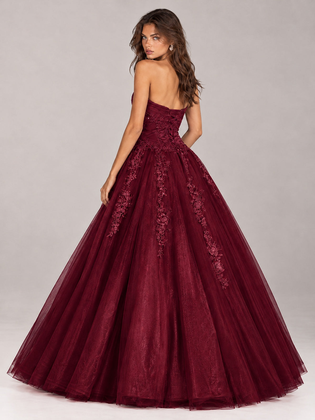 Strapless Sweetheart Tulle Ball Gown Prom Dress with Lace Appliques