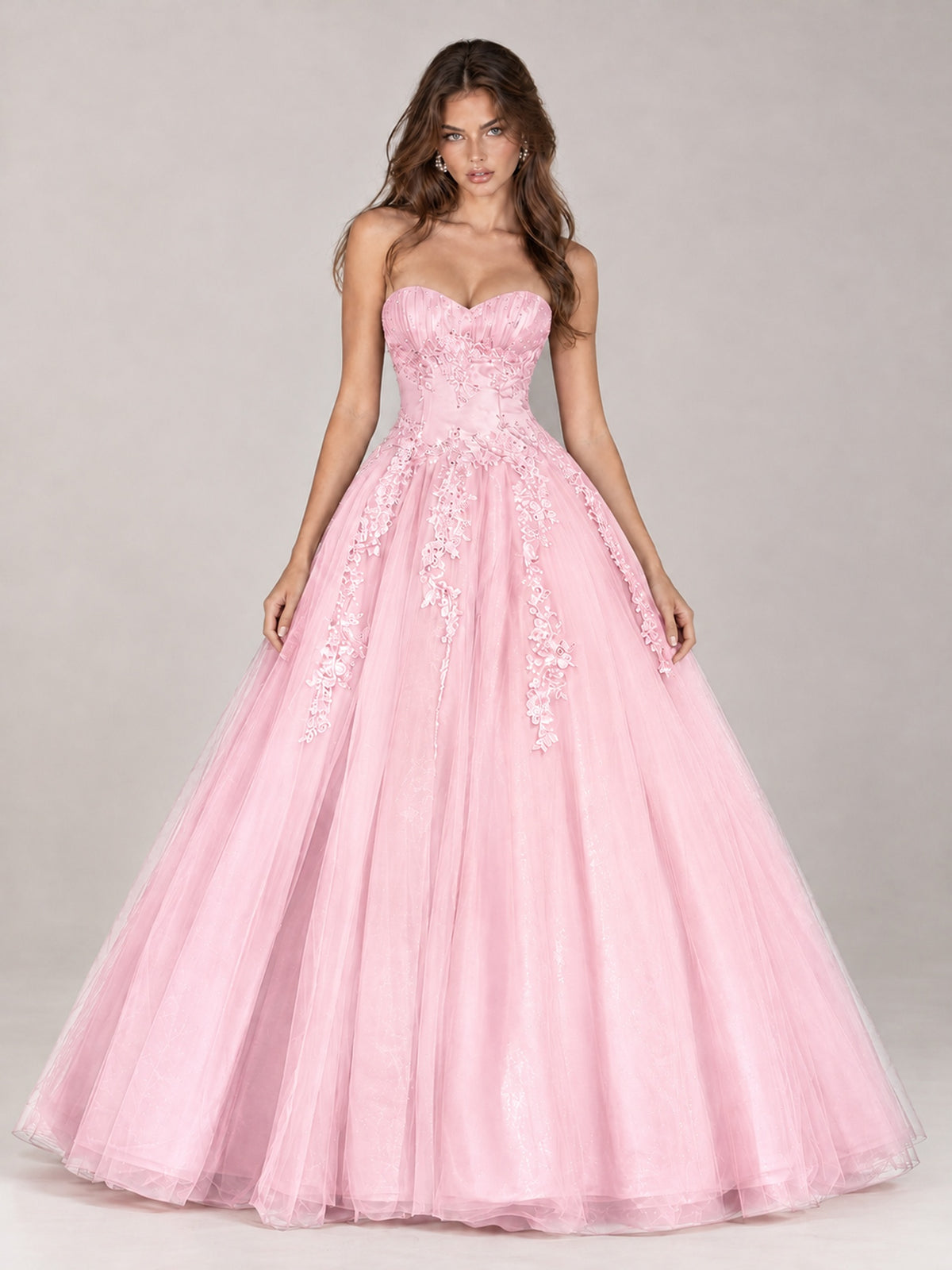 Strapless Sweetheart Tulle Ball Gown Prom Dress with Lace Appliques