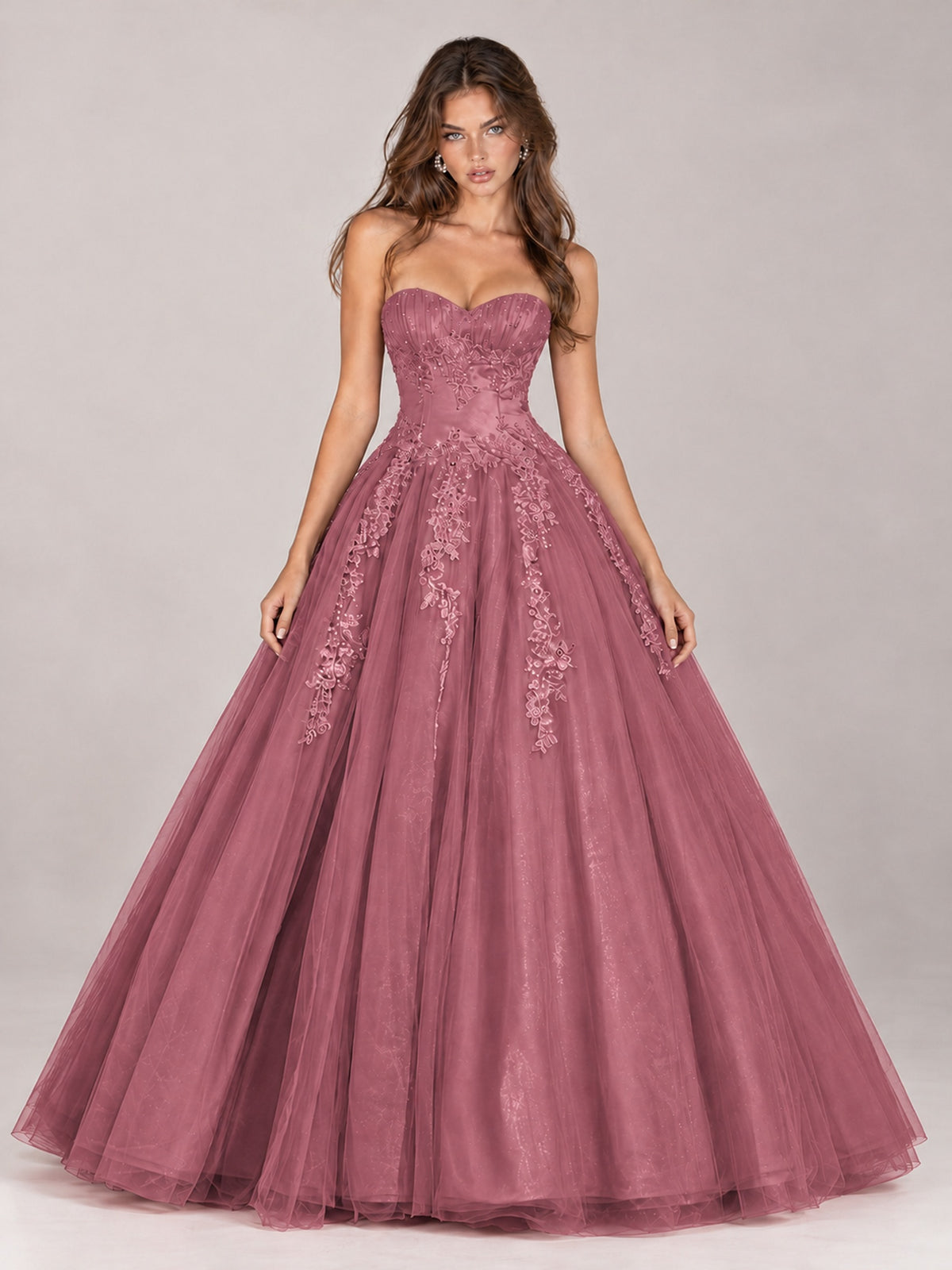 Strapless Sweetheart Tulle Ball Gown Prom Dress with Lace Appliques