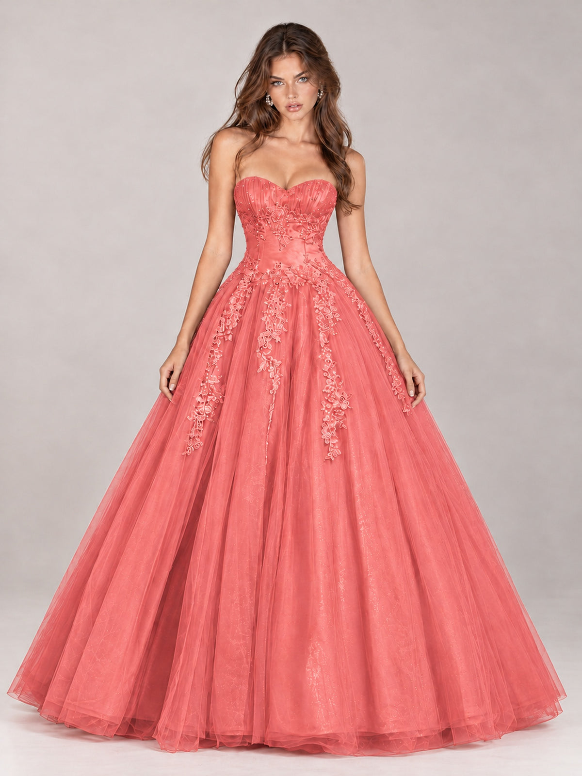 Strapless Sweetheart Tulle Ball Gown Prom Dress with Lace Appliques