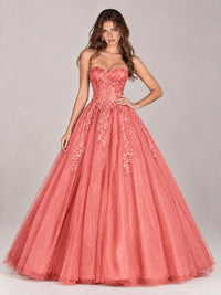 Strapless Sweetheart Tulle Ball Gown Prom Dress with Lace Appliques