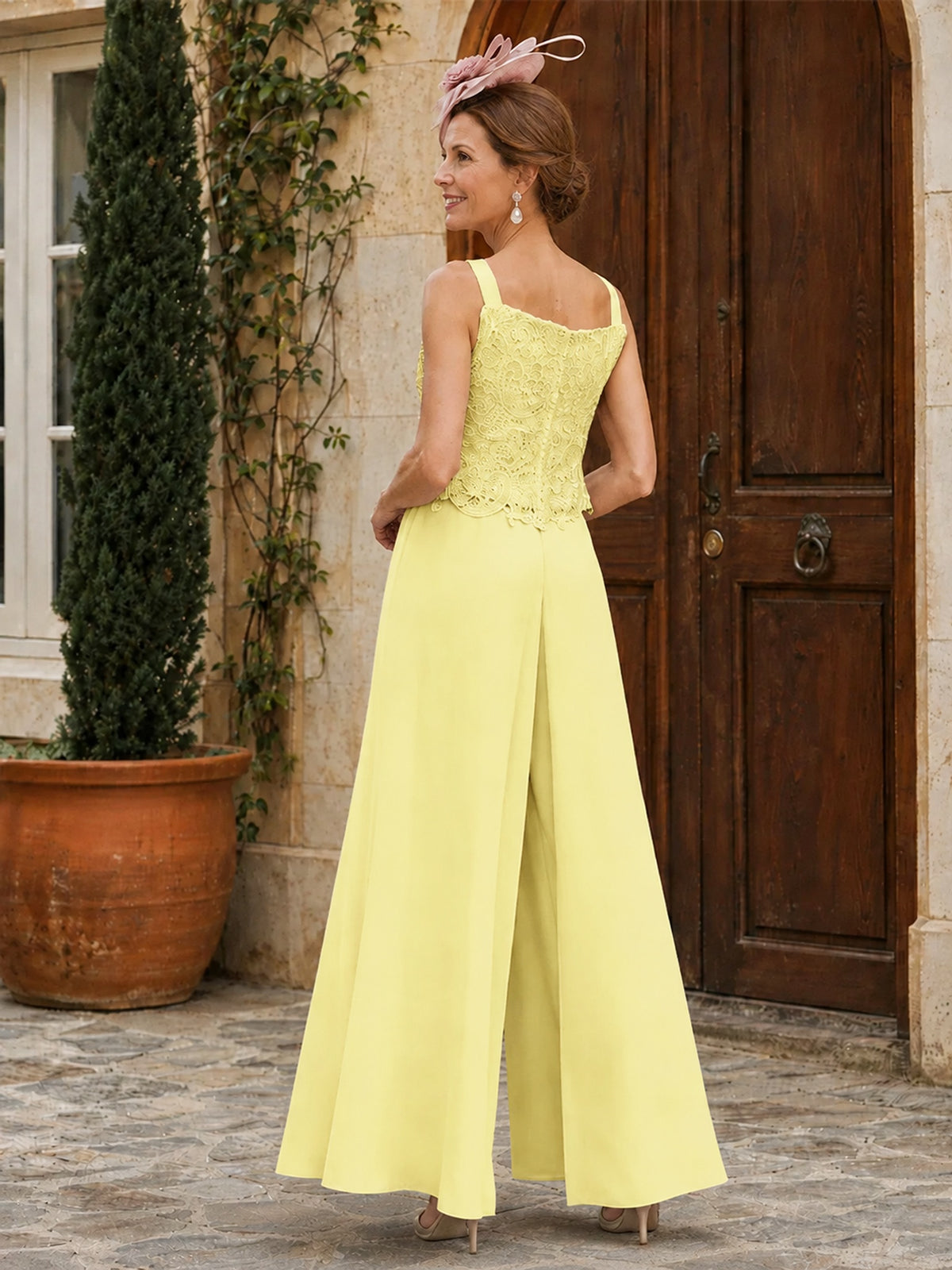 Elegant 3-Piece Chiffon Mother of the Bride Pantsuit with Floral Applique Jacket