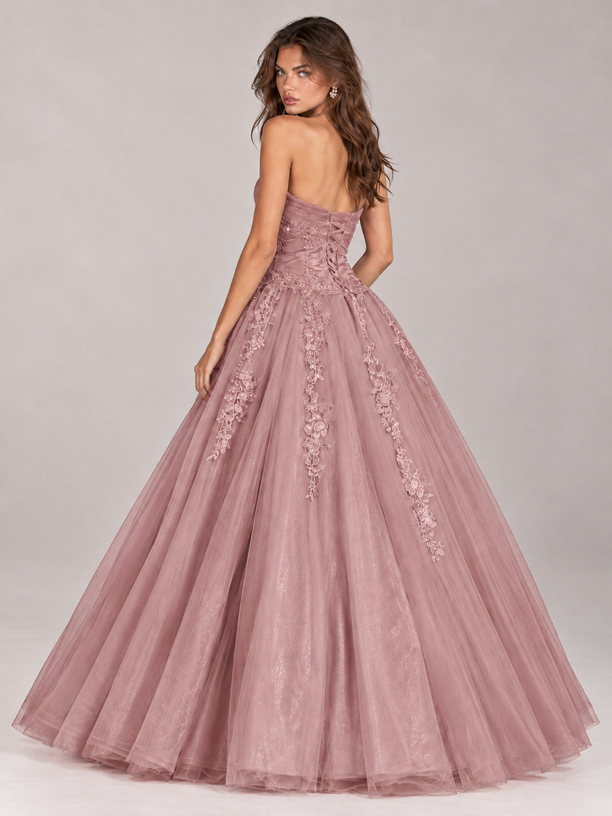 Strapless Sweetheart Tulle Ball Gown Prom Dress with Lace Appliques
