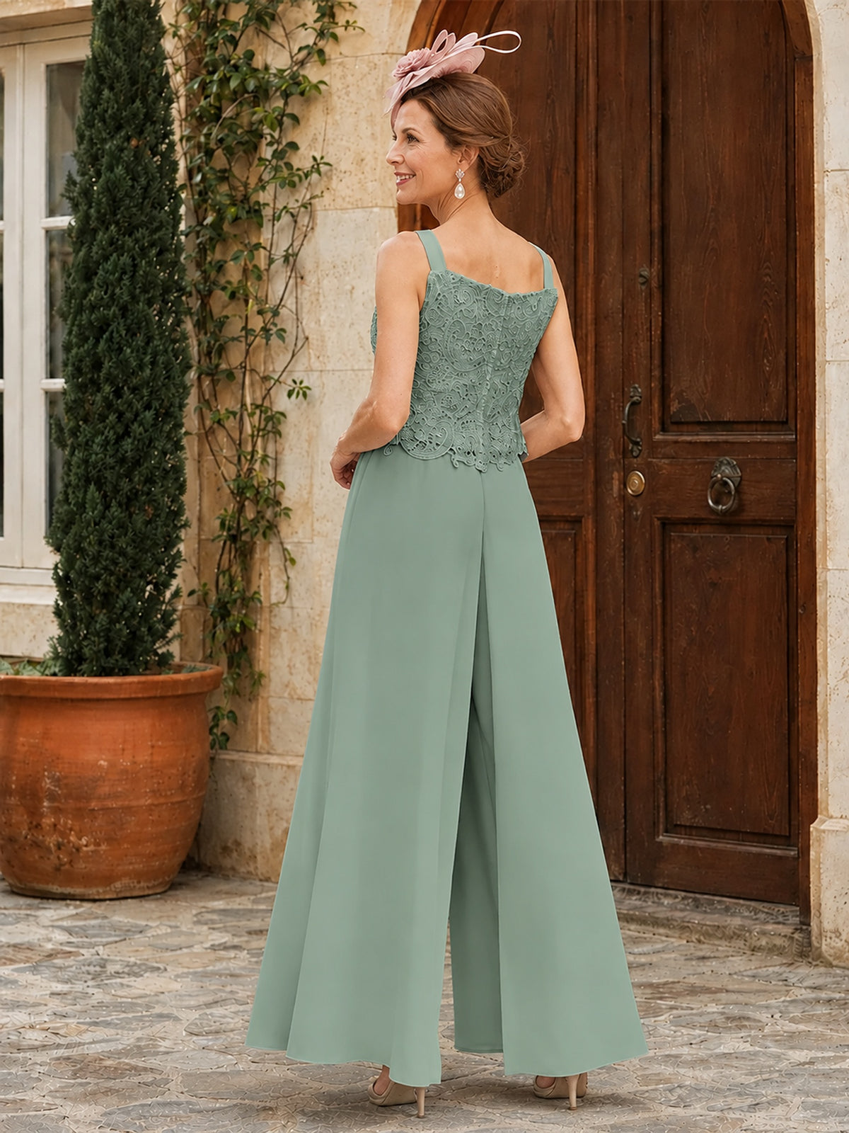 Elegant 3-Piece Chiffon Mother of the Bride Pantsuit with Floral Applique Jacket