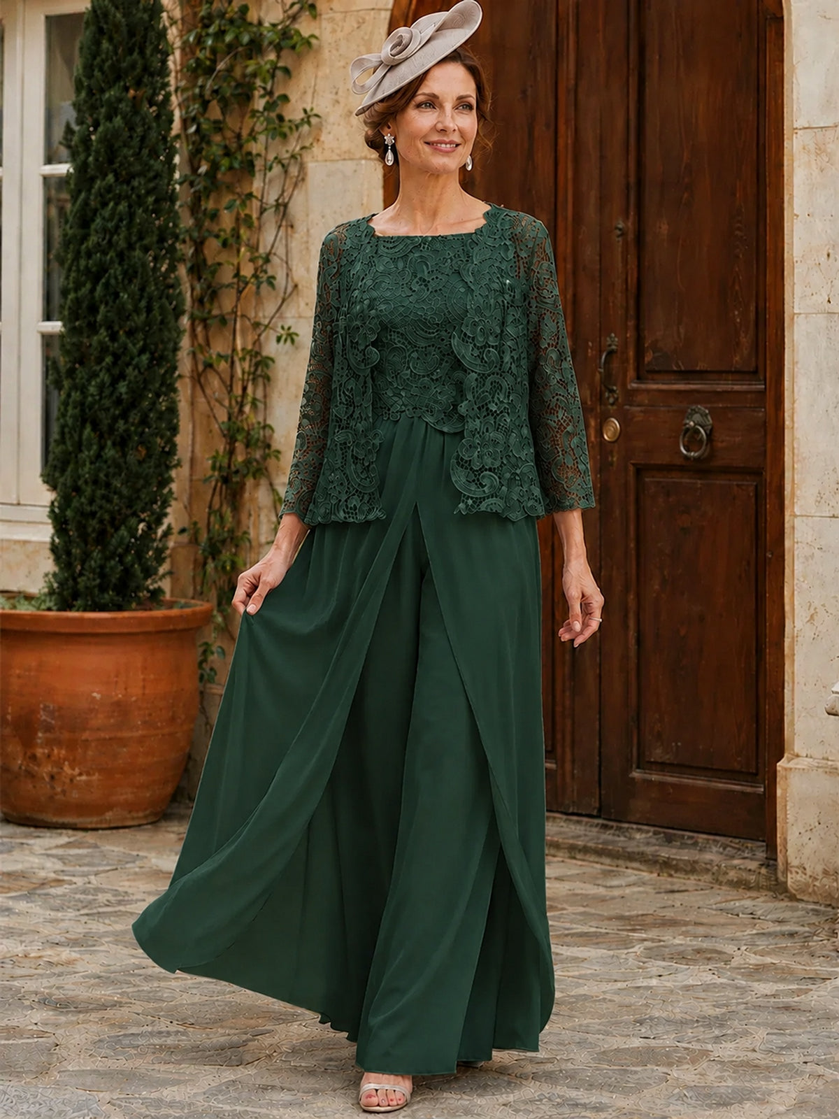 Elegant 3-Piece Chiffon Mother of the Bride Pantsuit with Floral Applique Jacket