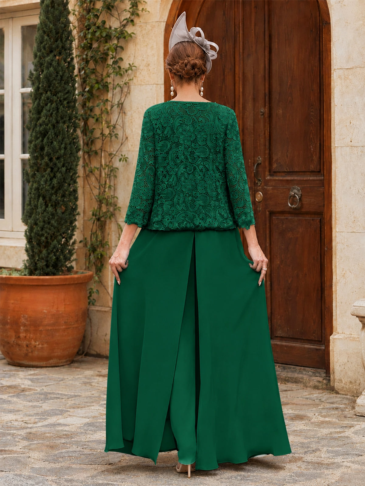 Elegant 3-Piece Chiffon Mother of the Bride Pantsuit with Floral Applique Jacket