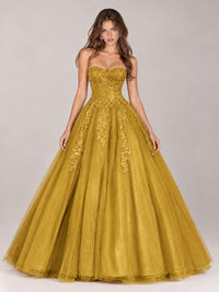 Strapless Sweetheart Tulle Ball Gown Prom Dress with Lace Appliques