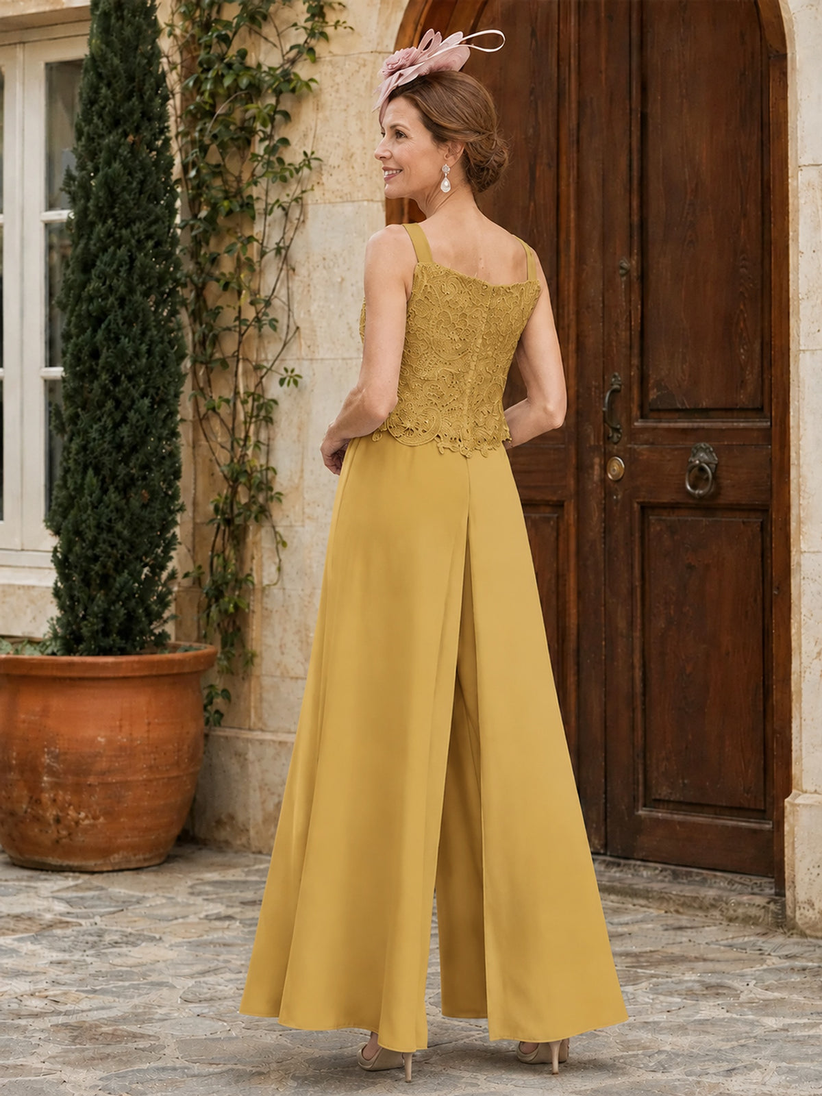 Elegant 3-Piece Chiffon Mother of the Bride Pantsuit with Floral Applique Jacket