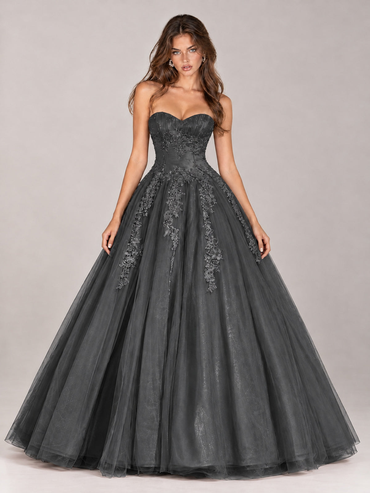 Strapless Sweetheart Tulle Ball Gown Prom Dress with Lace Appliques