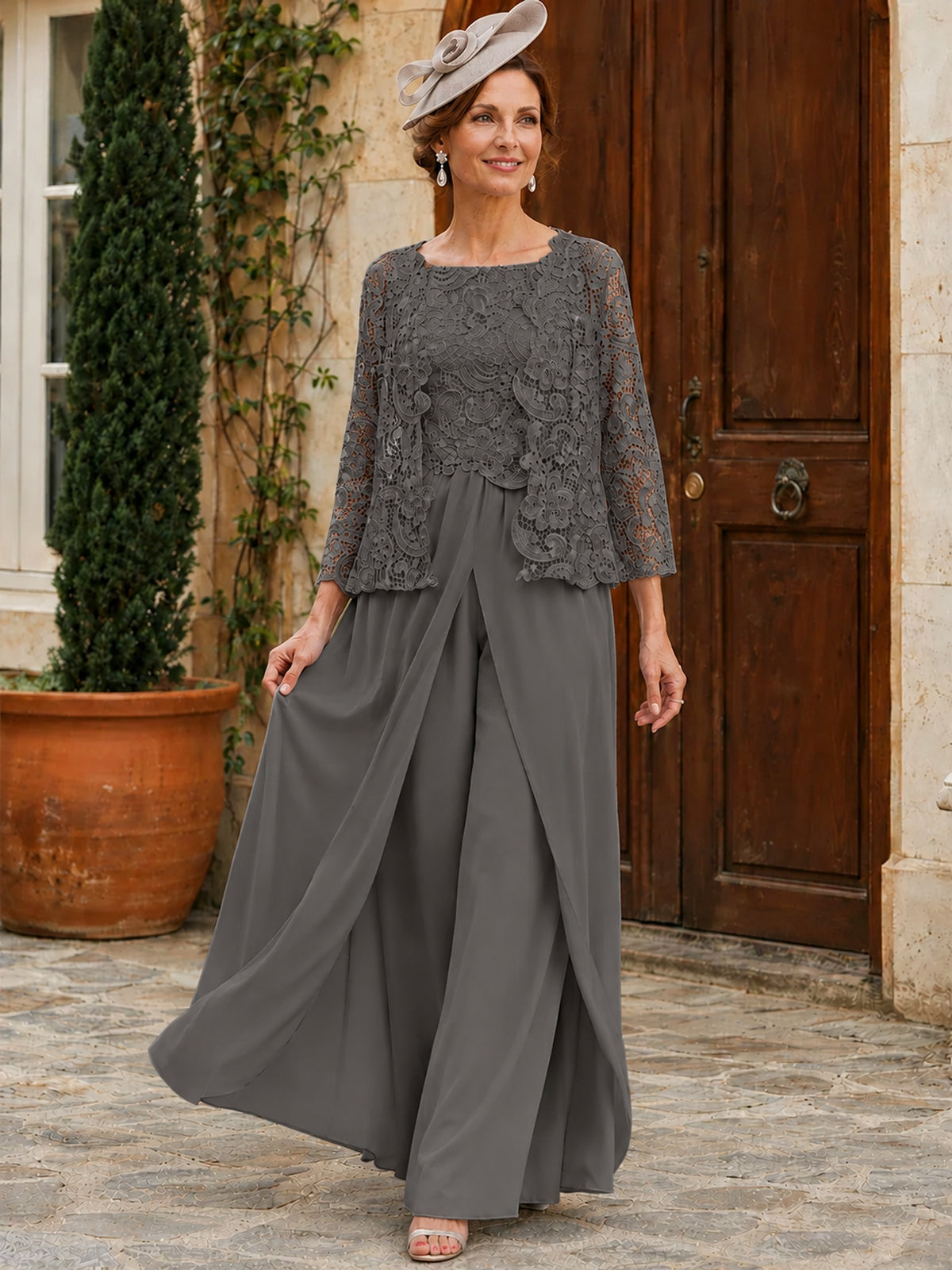 Elegant 3-Piece Chiffon Mother of the Bride Pantsuit with Floral Applique Jacket