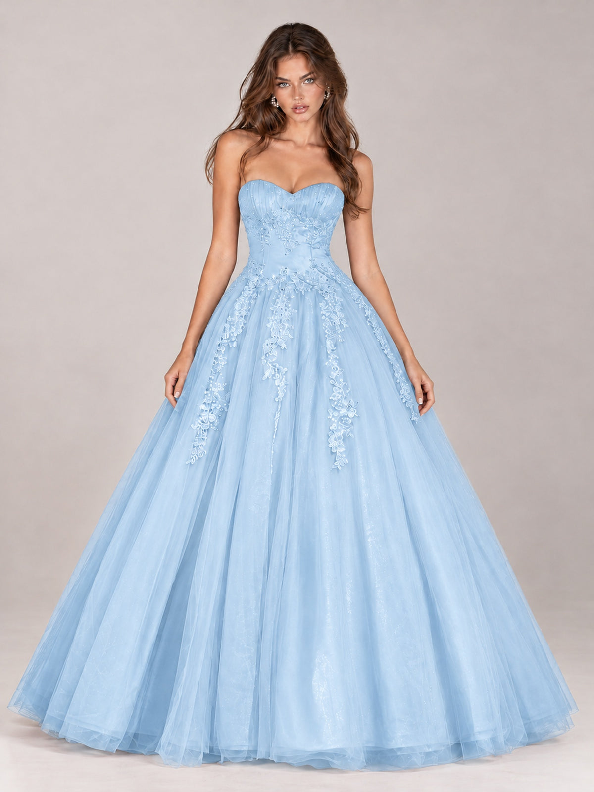 Strapless Sweetheart Tulle Ball Gown Prom Dress with Lace Appliques