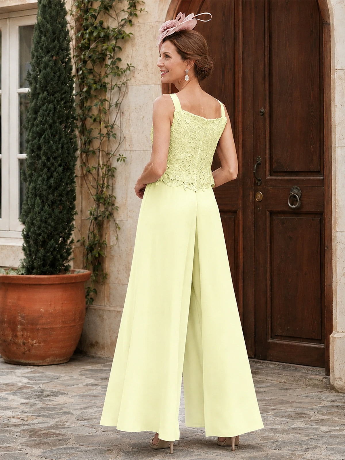 Elegant 3-Piece Chiffon Mother of the Bride Pantsuit with Floral Applique Jacket