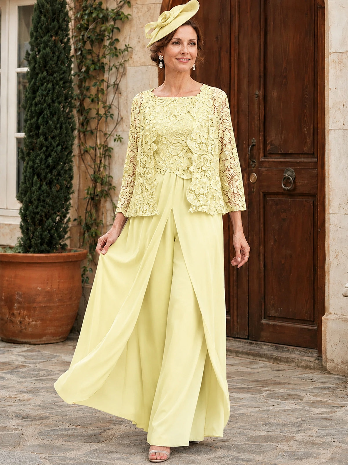 Elegant 3-Piece Chiffon Mother of the Bride Pantsuit with Floral Applique Jacket