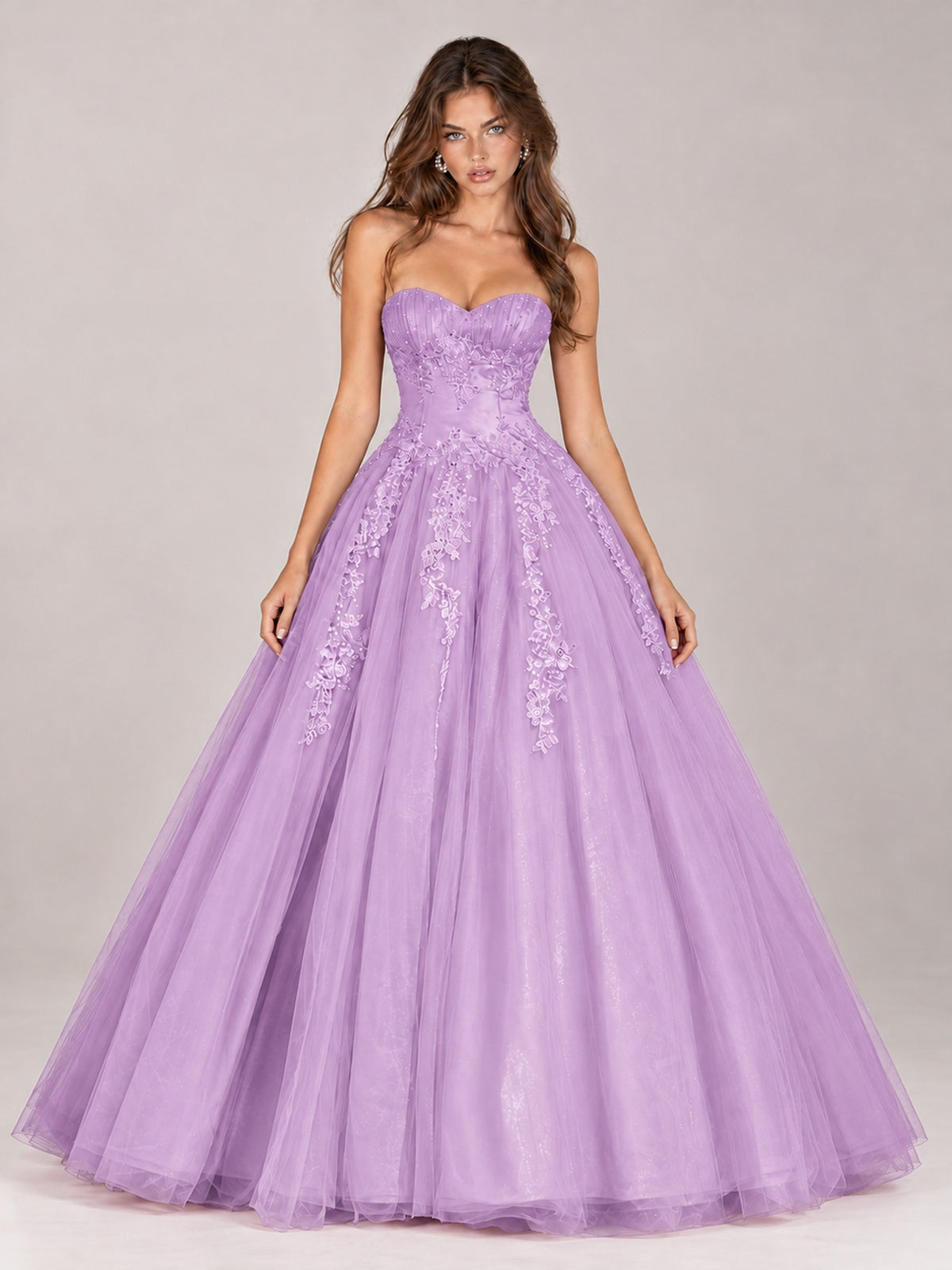Strapless Sweetheart Tulle Ball Gown Prom Dress with Lace Appliques