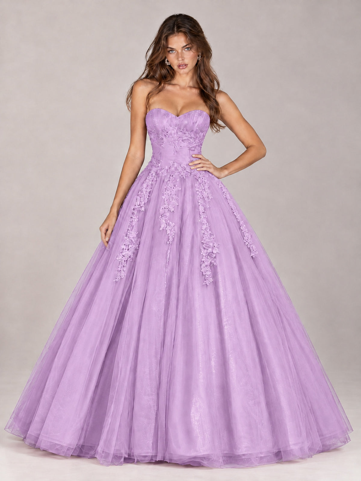 Strapless Sweetheart Tulle Ball Gown Prom Dress with Lace Appliques