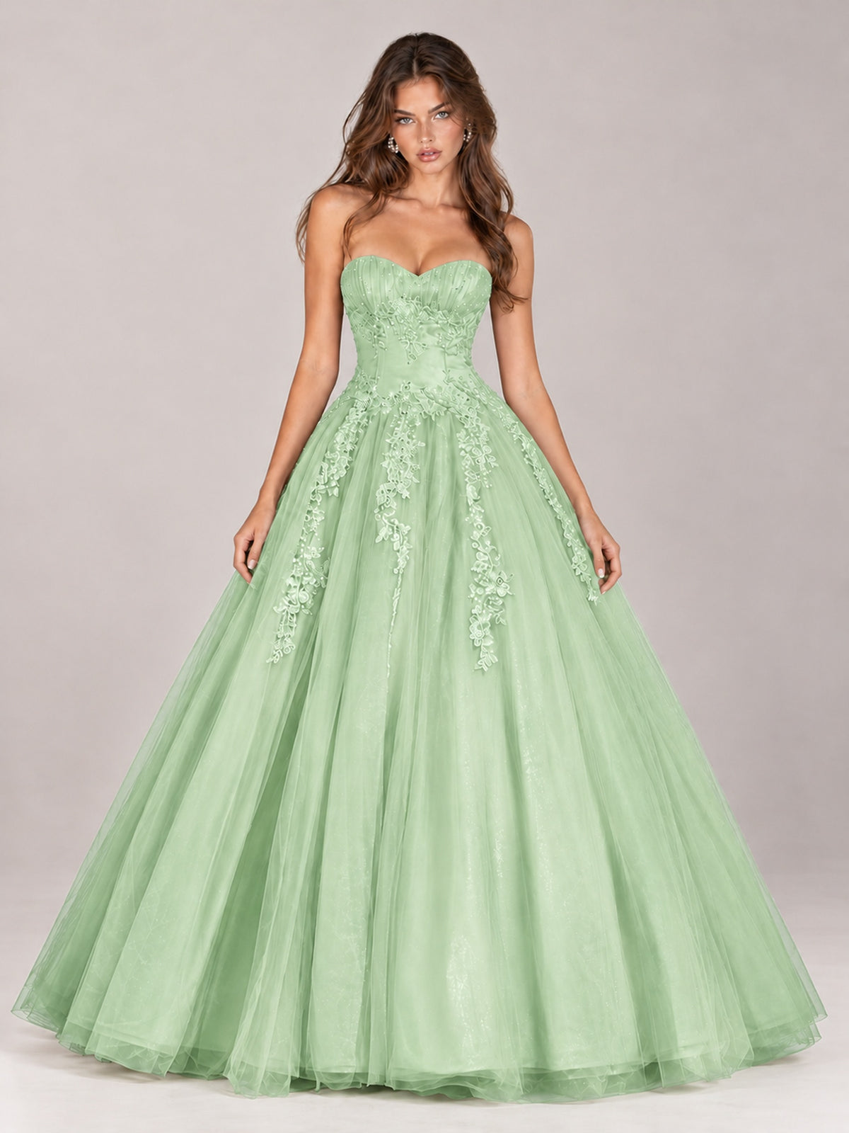 Strapless Sweetheart Tulle Ball Gown Prom Dress with Lace Appliques