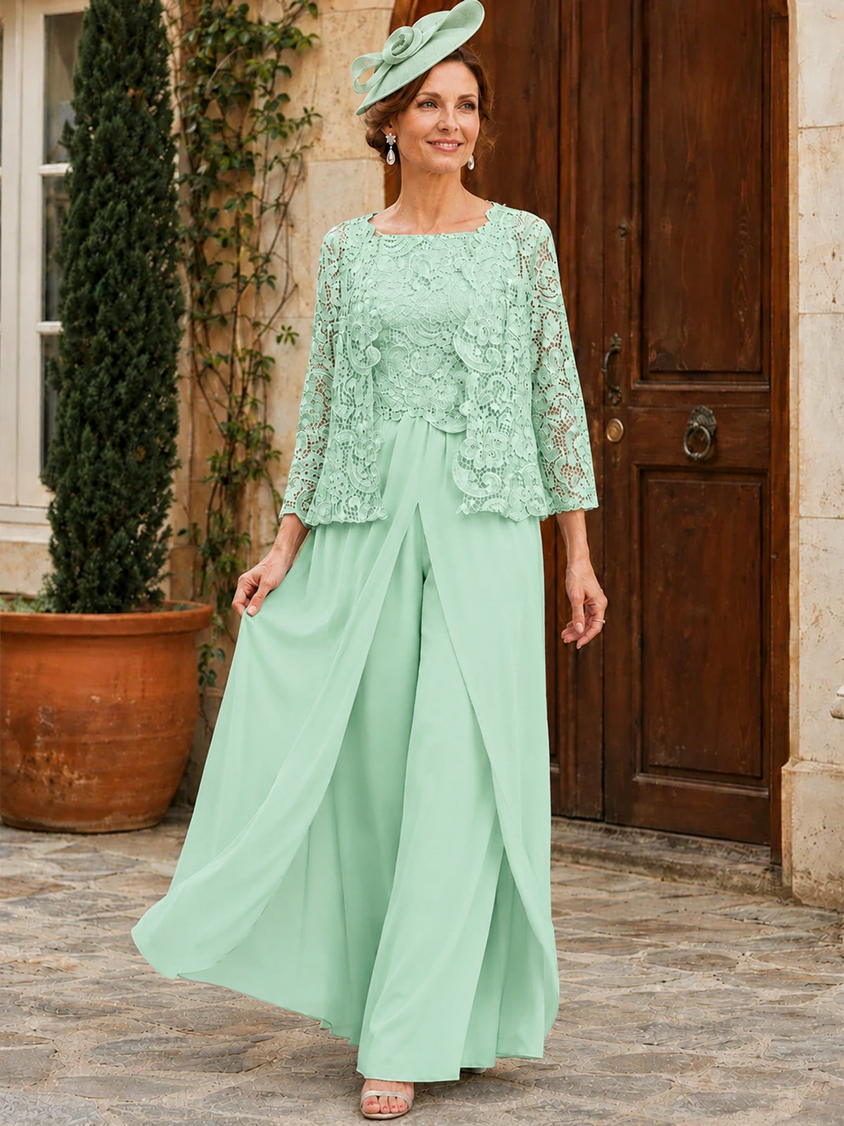 Elegant 3-Piece Chiffon Mother of the Bride Pantsuit with Floral Applique Jacket