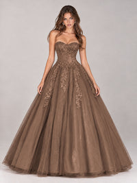 Strapless Sweetheart Tulle Ball Gown Prom Dress with Lace Appliques