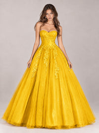 Strapless Sweetheart Tulle Ball Gown Prom Dress with Lace Appliques