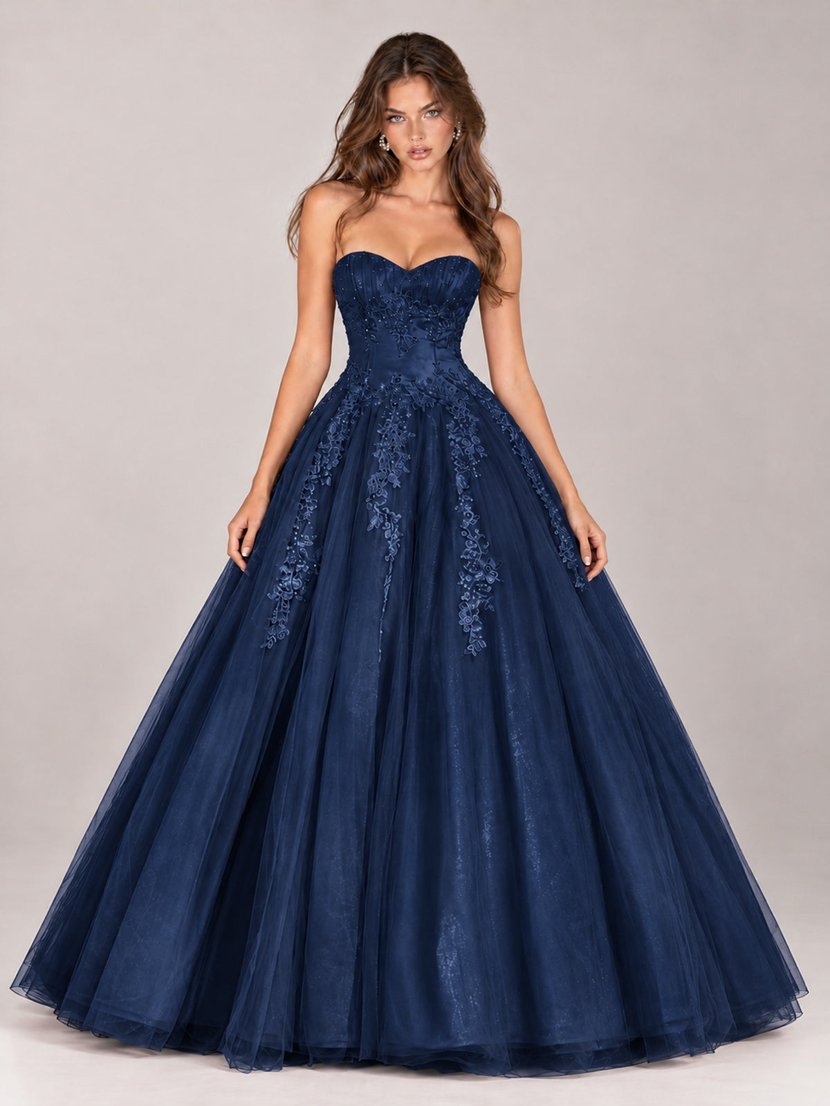 Strapless Sweetheart Tulle Ball Gown Prom Dress with Lace Appliques