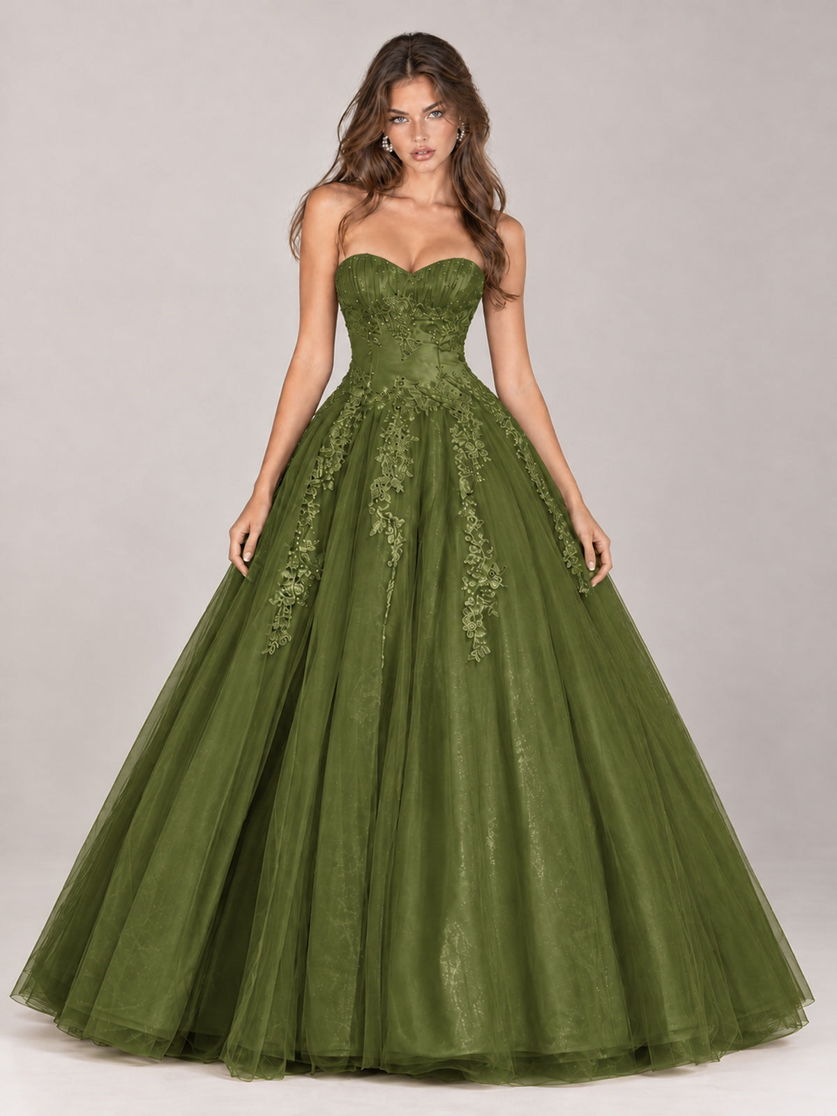Strapless Sweetheart Tulle Ball Gown Prom Dress with Lace Appliques