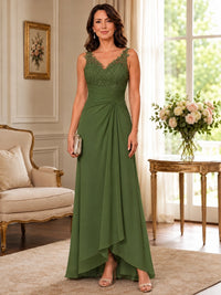 Elegant Chiffon Mother of the Bride Dress with Lace Applique and Cape Sleeves