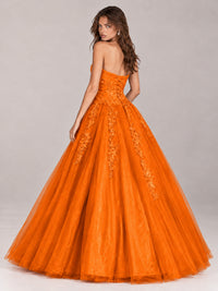 Strapless Sweetheart Tulle Ball Gown Prom Dress with Lace Appliques