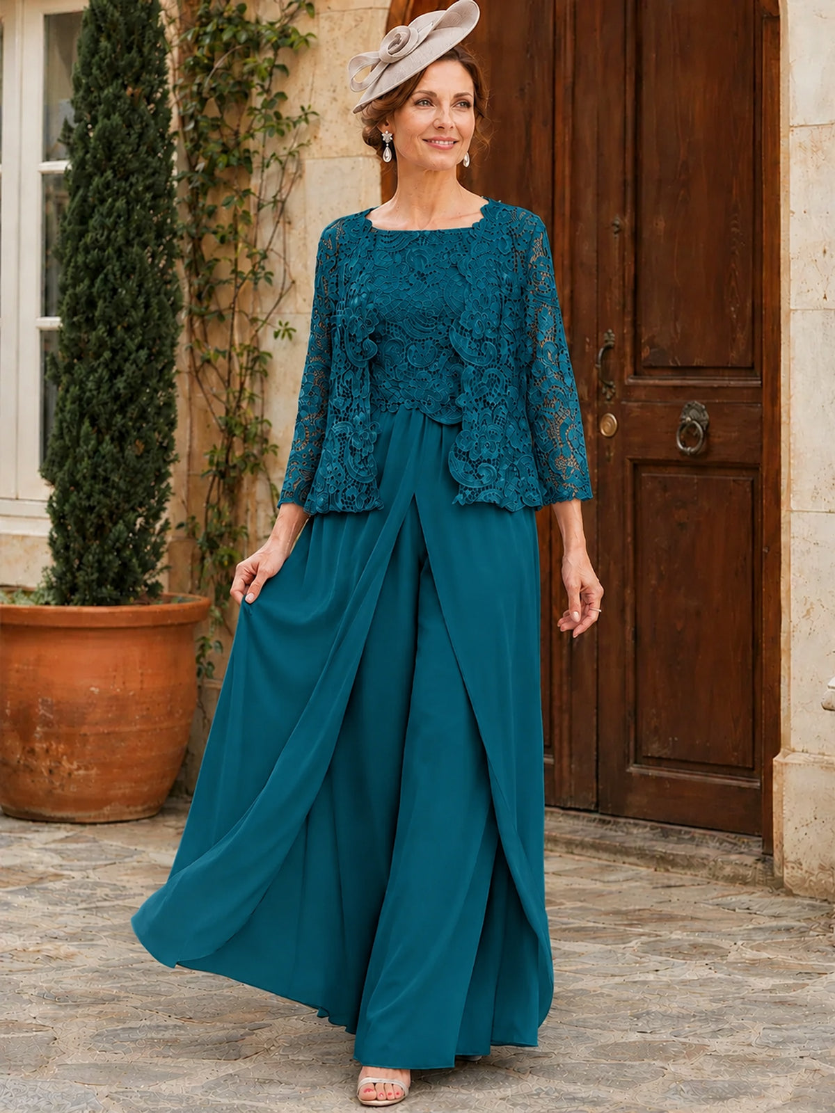 Elegant 3-Piece Chiffon Mother of the Bride Pantsuit with Floral Applique Jacket