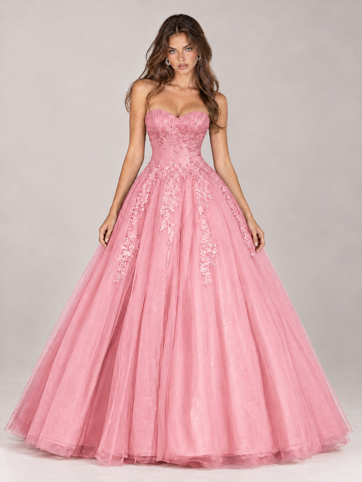 Strapless Sweetheart Tulle Ball Gown Prom Dress with Lace Appliques