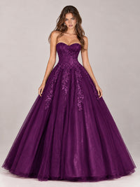 Strapless Sweetheart Tulle Ball Gown Prom Dress with Lace Appliques