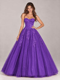 Strapless Sweetheart Tulle Ball Gown Prom Dress with Lace Appliques
