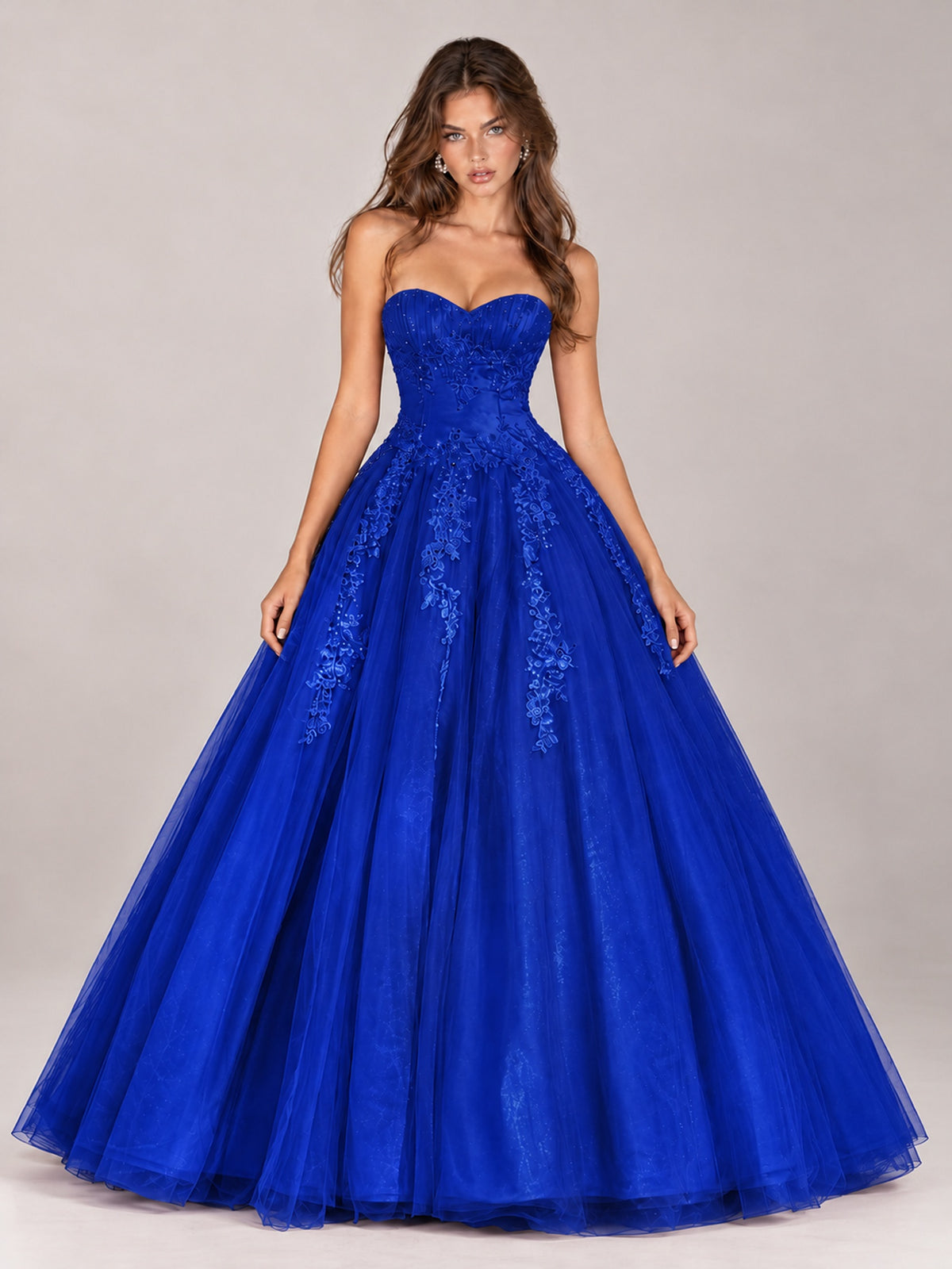 Strapless Sweetheart Tulle Ball Gown Prom Dress with Lace Appliques