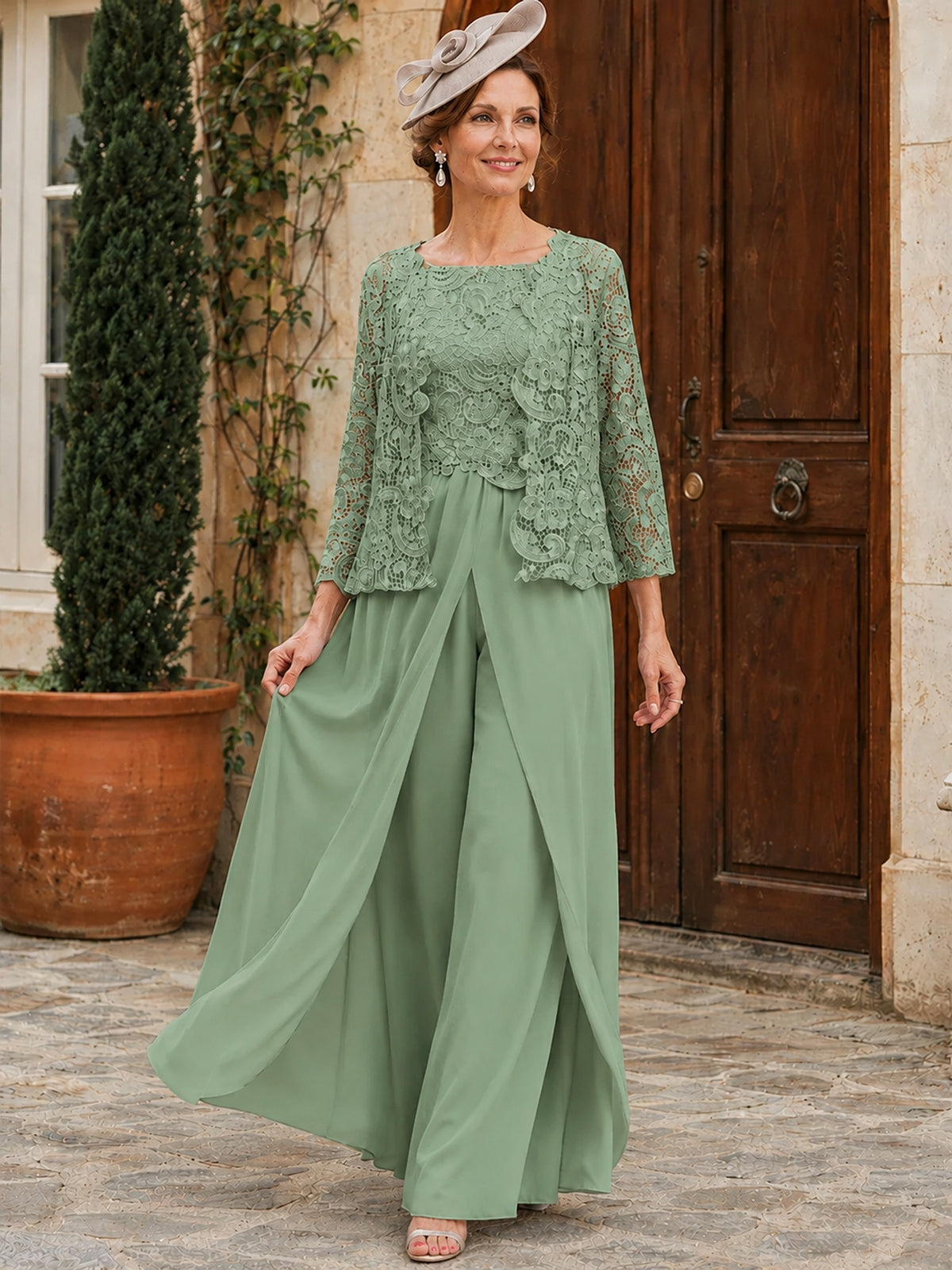 Elegant 3-Piece Chiffon Mother of the Bride Pantsuit with Floral Applique Jacket