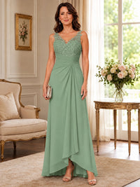 Elegant Chiffon Mother of the Bride Dress with Lace Applique and Cape Sleeves