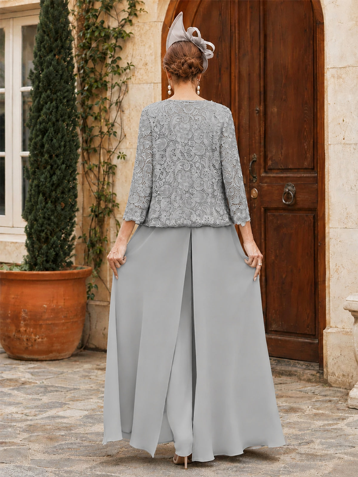 Elegant 3-Piece Chiffon Mother of the Bride Pantsuit with Floral Applique Jacket