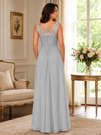 Elegant Chiffon Mother of the Bride Dress with Lace Applique and Cape Sleeves