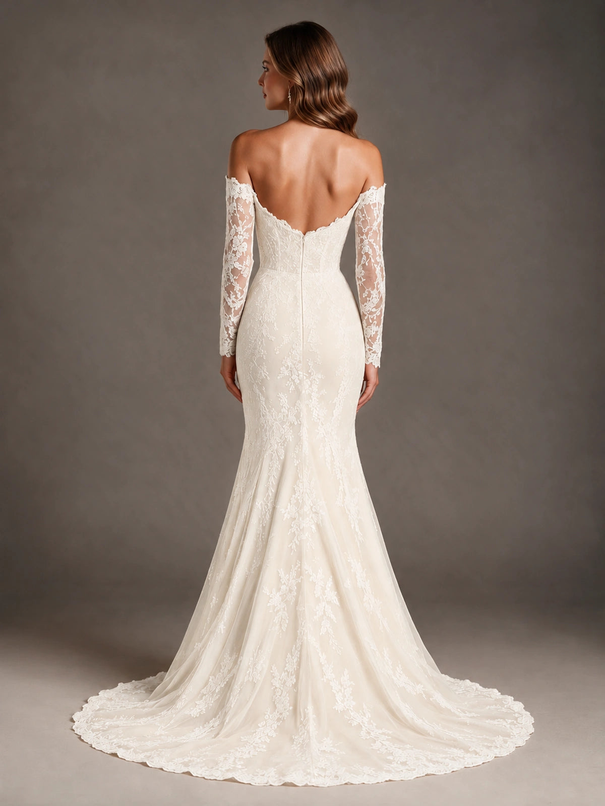 Sweetheart mermaid lace bridal gown