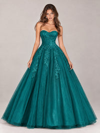 Strapless Sweetheart Tulle Ball Gown Prom Dress with Lace Appliques