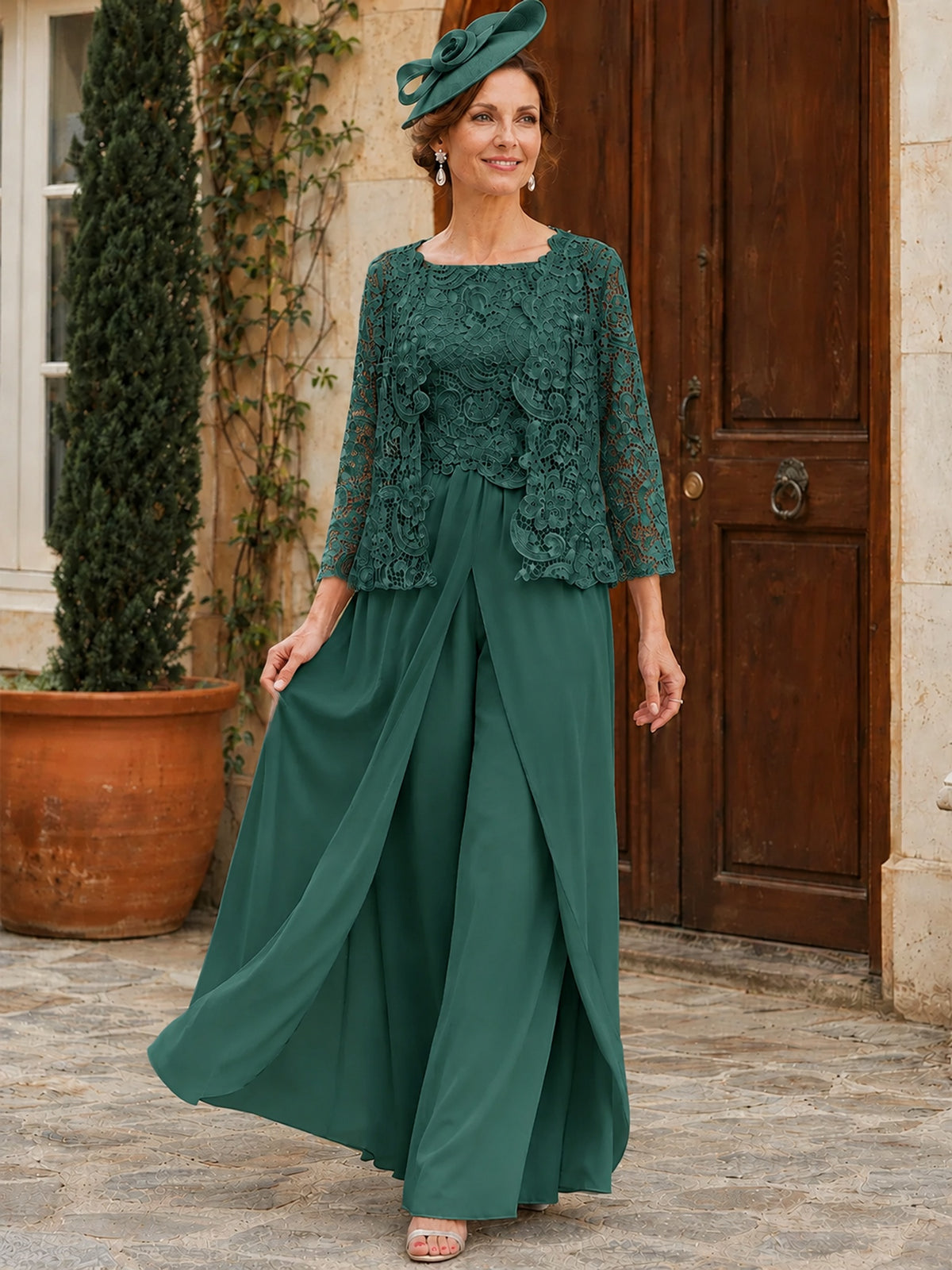 Elegant 3-Piece Chiffon Mother of the Bride Pantsuit with Floral Applique Jacket