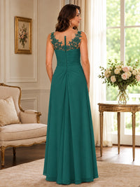Elegant Chiffon Mother of the Bride Dress with Lace Applique and Cape Sleeves