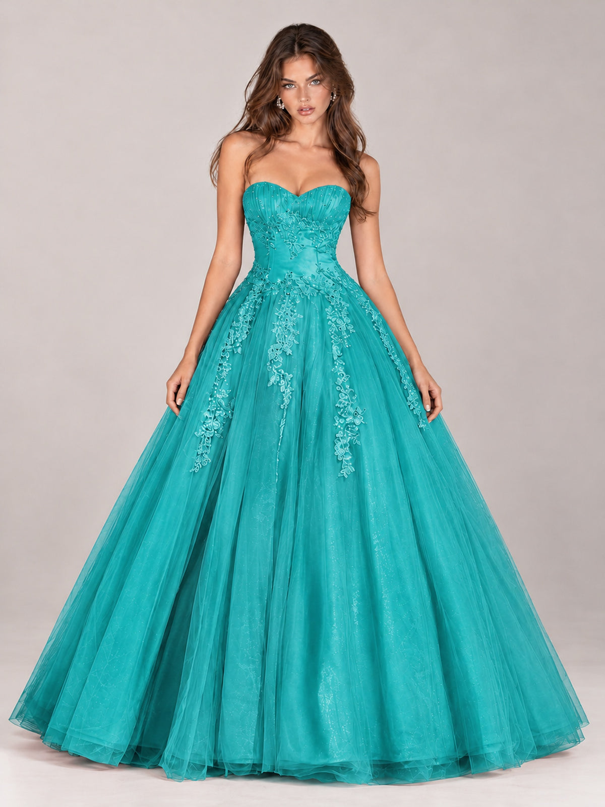 Strapless Sweetheart Tulle Ball Gown Prom Dress with Lace Appliques