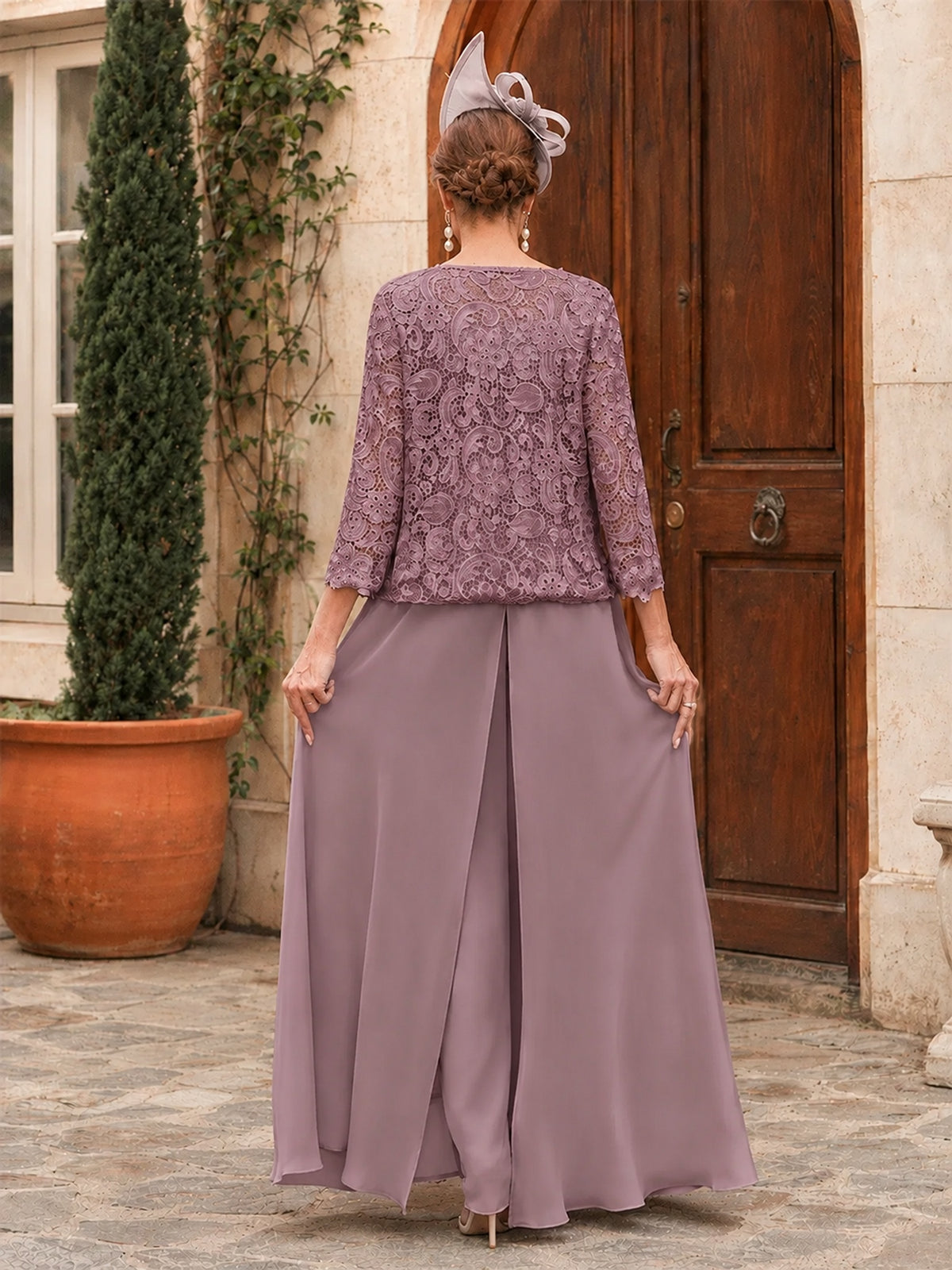 Elegant 3-Piece Chiffon Mother of the Bride Pantsuit with Floral Applique Jacket