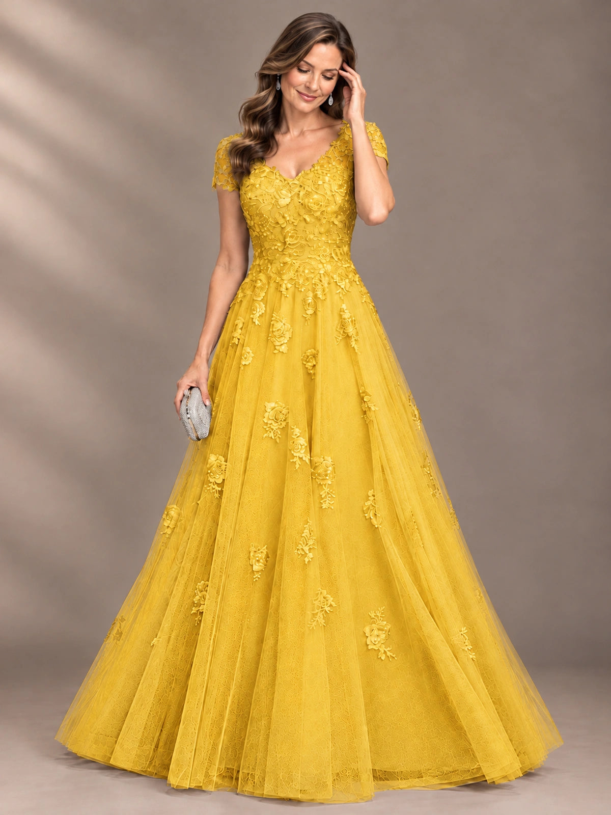Lace Appliques A-line Mother of The Bride Dresses with Short Sleeves